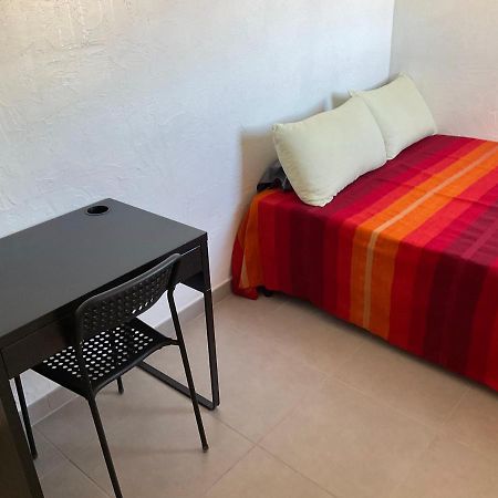 Grands Buffets Hebergement Chambre Нарбон Екстериор снимка